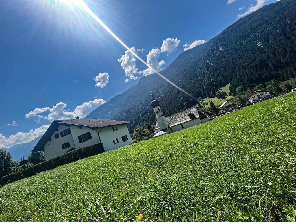 Haus Netzer Elisabeth Apartamento Sankt Gallenkirch Exterior foto