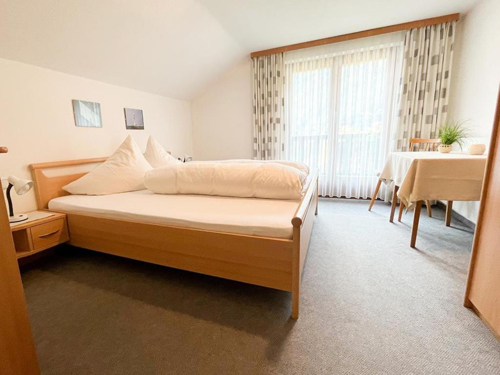 Haus Netzer Elisabeth Apartamento Sankt Gallenkirch Exterior foto