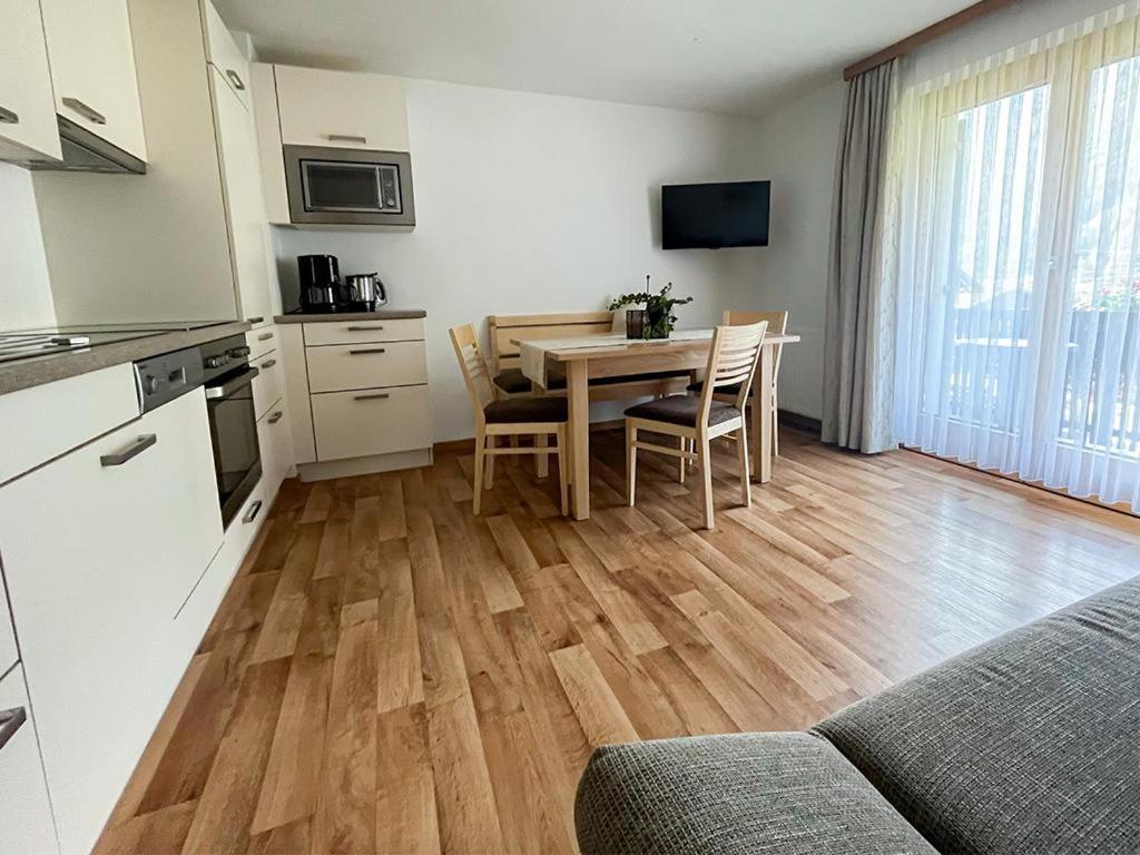 Haus Netzer Elisabeth Apartamento Sankt Gallenkirch Exterior foto